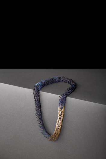 Slinky Necklace. Heather Woof Image courtesy of James Robertson