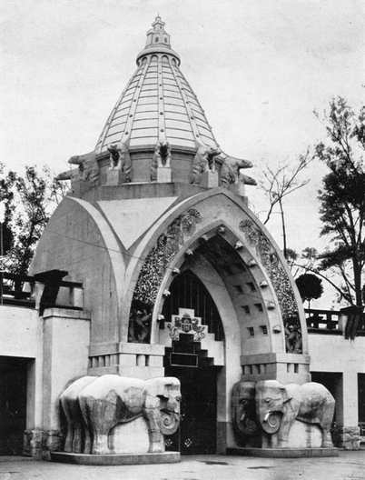  Buffalo House, 1912, fkapu is Main Gate of the Budapest Zoo: Courtesy of archives at Budapest Zoo 