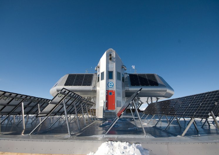 Princess Elisabeth Antarctica Research Station, finished station. Copyright: René Robert - International Polar Foundation 